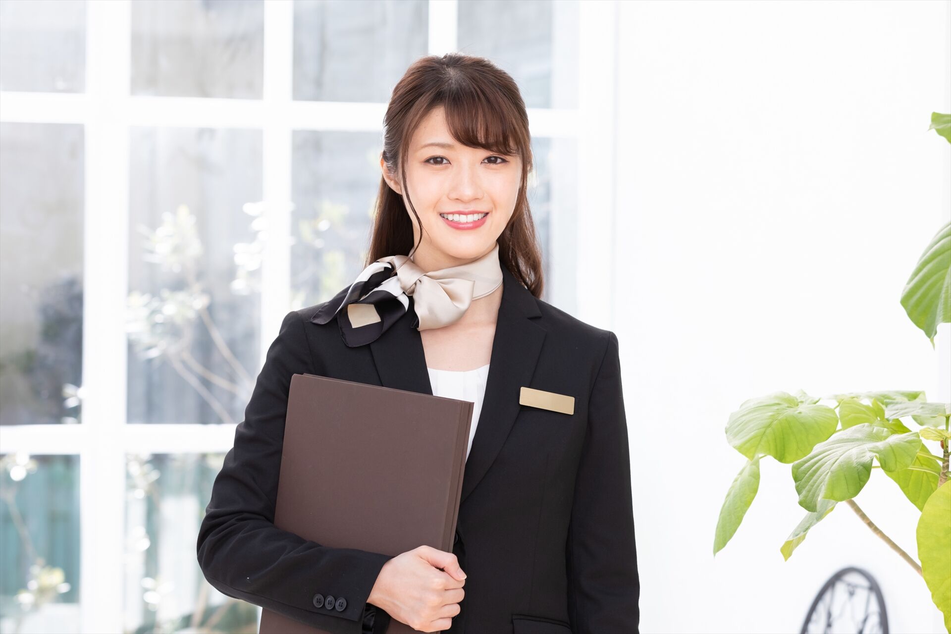 受付の女性