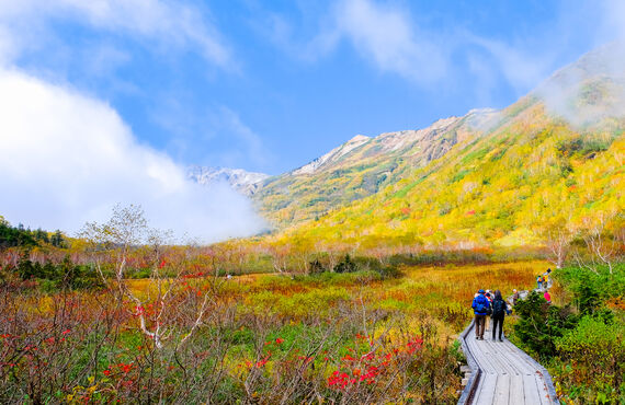 岐阜周辺でハイキングツアーに同行するツアコンとして働いてみませんか？派遣会社アドバンス
